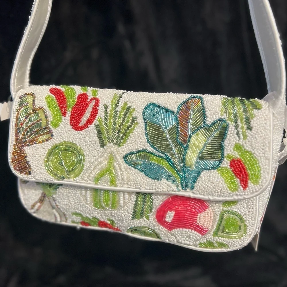 💚❤️Viral tik tok Made in India Tropical beaded shoulder bag-NWT❤️💚